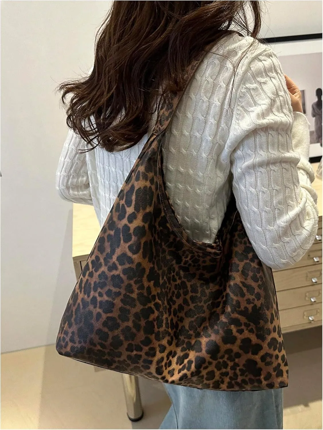 QWINEE Women's Large Capacity Open Top Shoulder Bag Faux Leather Retro Vintage Hobo Handbag