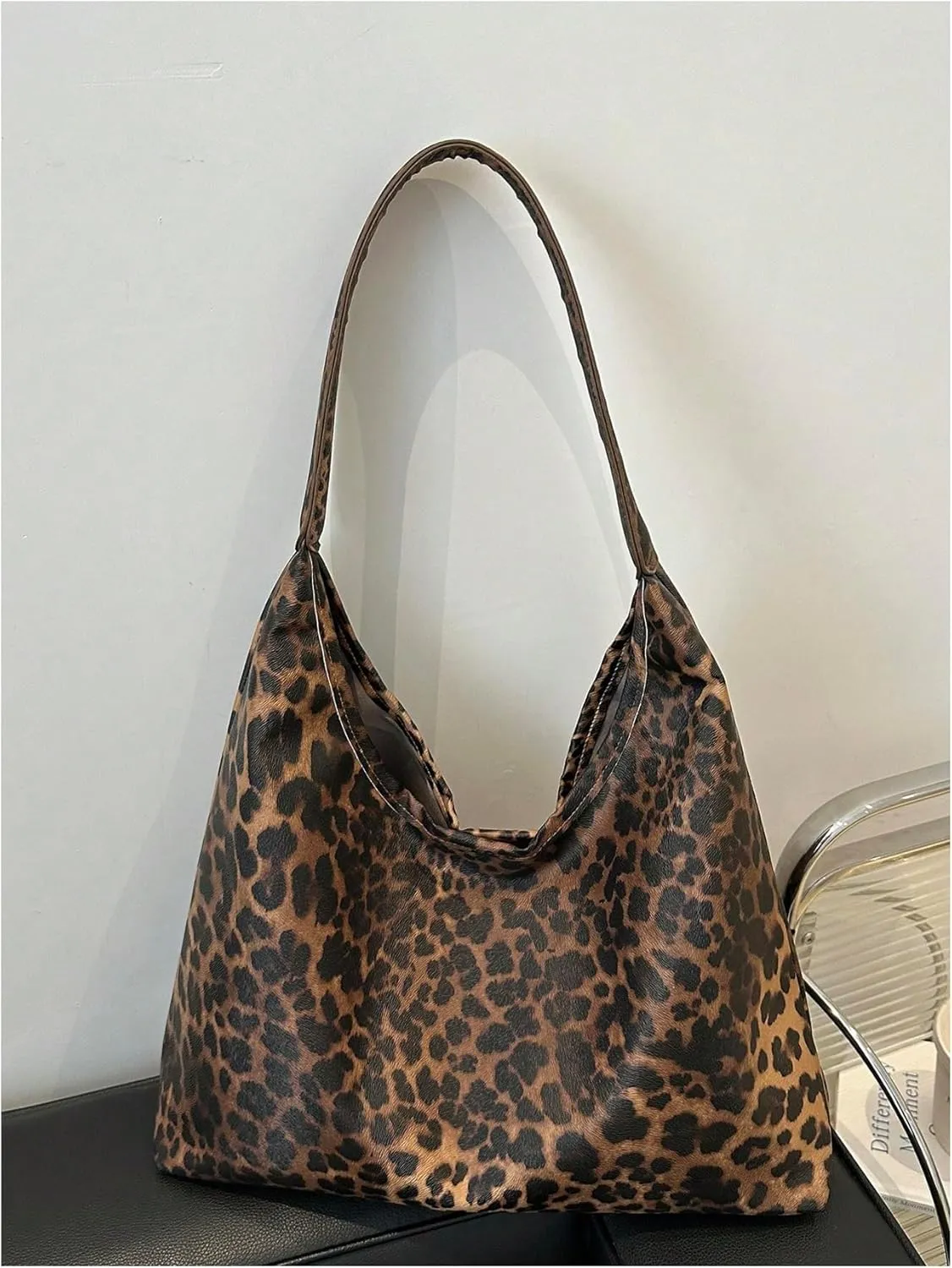 QWINEE Women's Large Capacity Open Top Shoulder Bag Faux Leather Retro Vintage Hobo Handbag