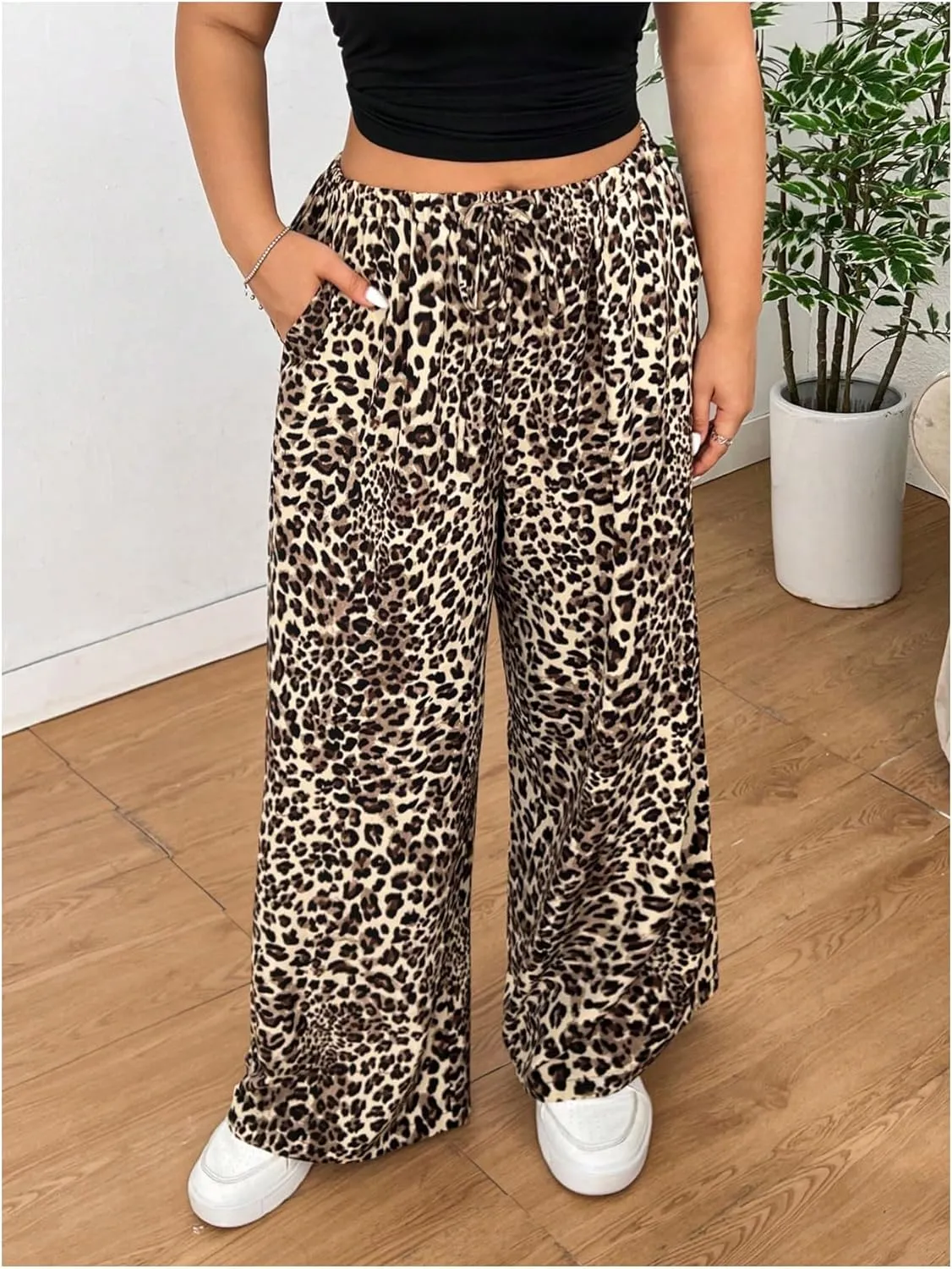 WDIRARA Women's Plus Size Leopard Print Pants Elastic High Waist Trousers with Pockets