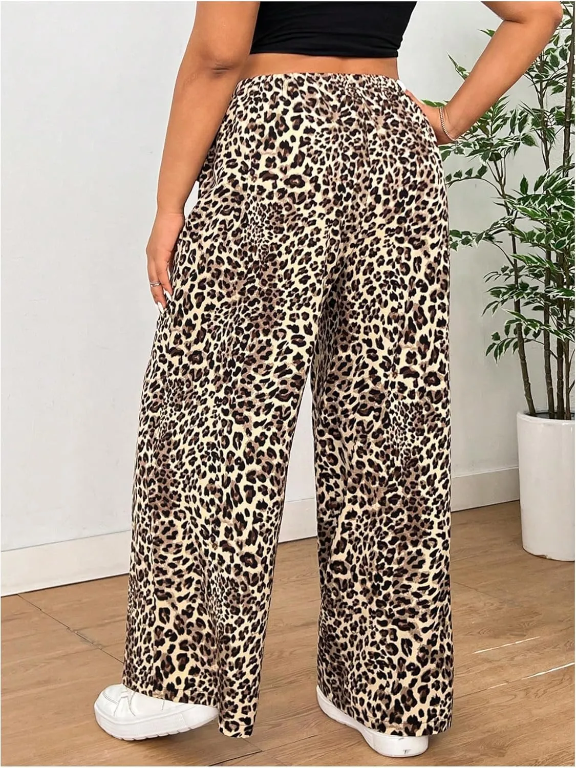 WDIRARA Women's Plus Size Leopard Print Pants Elastic High Waist Trousers with Pockets